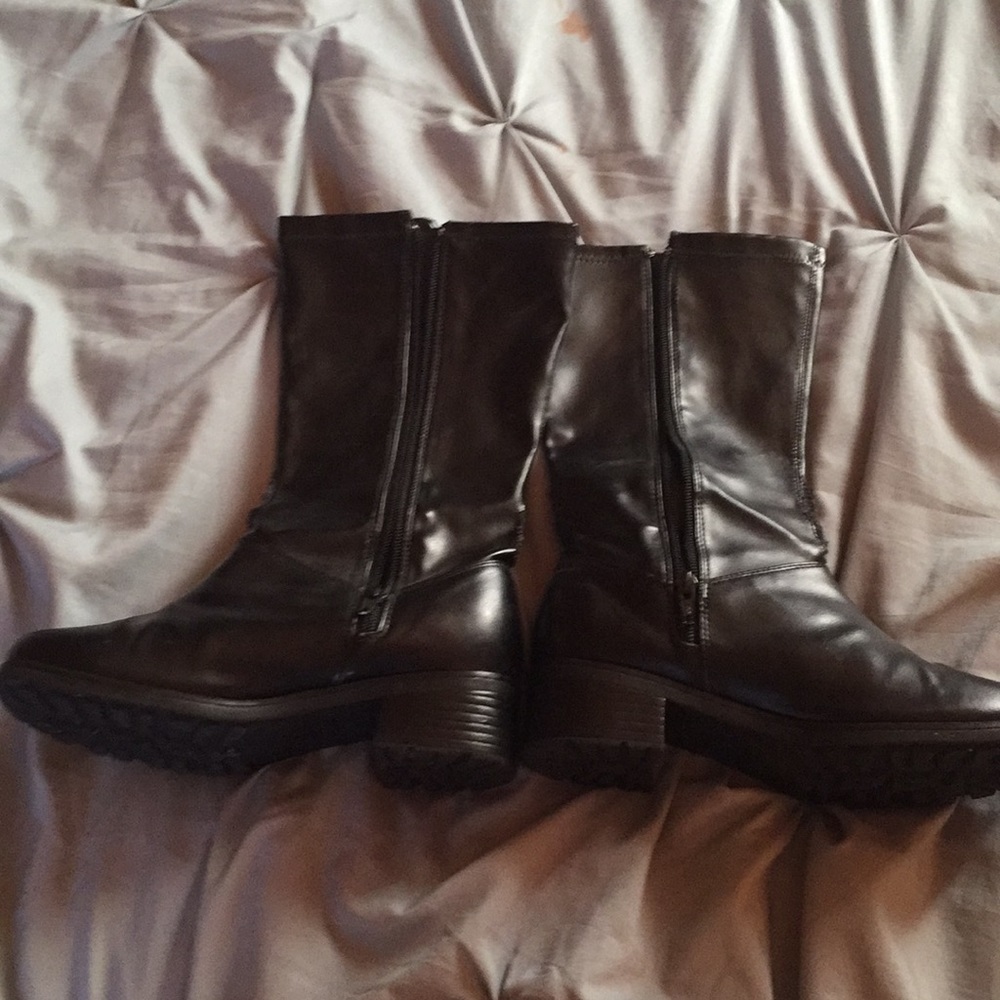 Boots - Picture 2 of 2